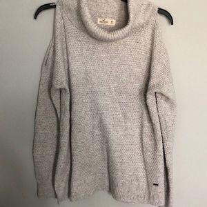Hollister sweater